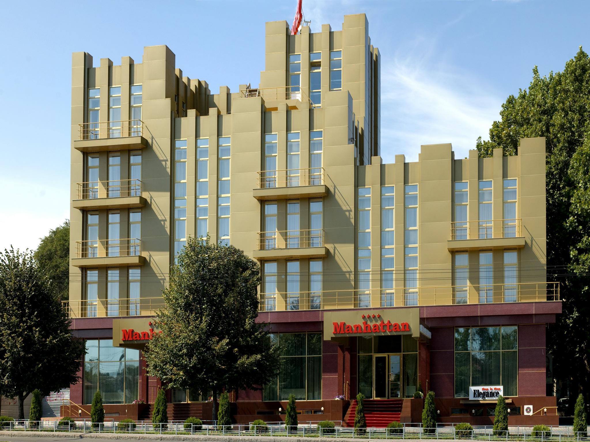 Manhattan Hotel & Restaurant Chişinău Extérieur photo